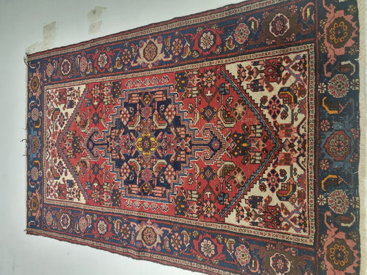 Hand-Knotted Wool Persian Serapi malayer Medallion 4'4 x6'6"