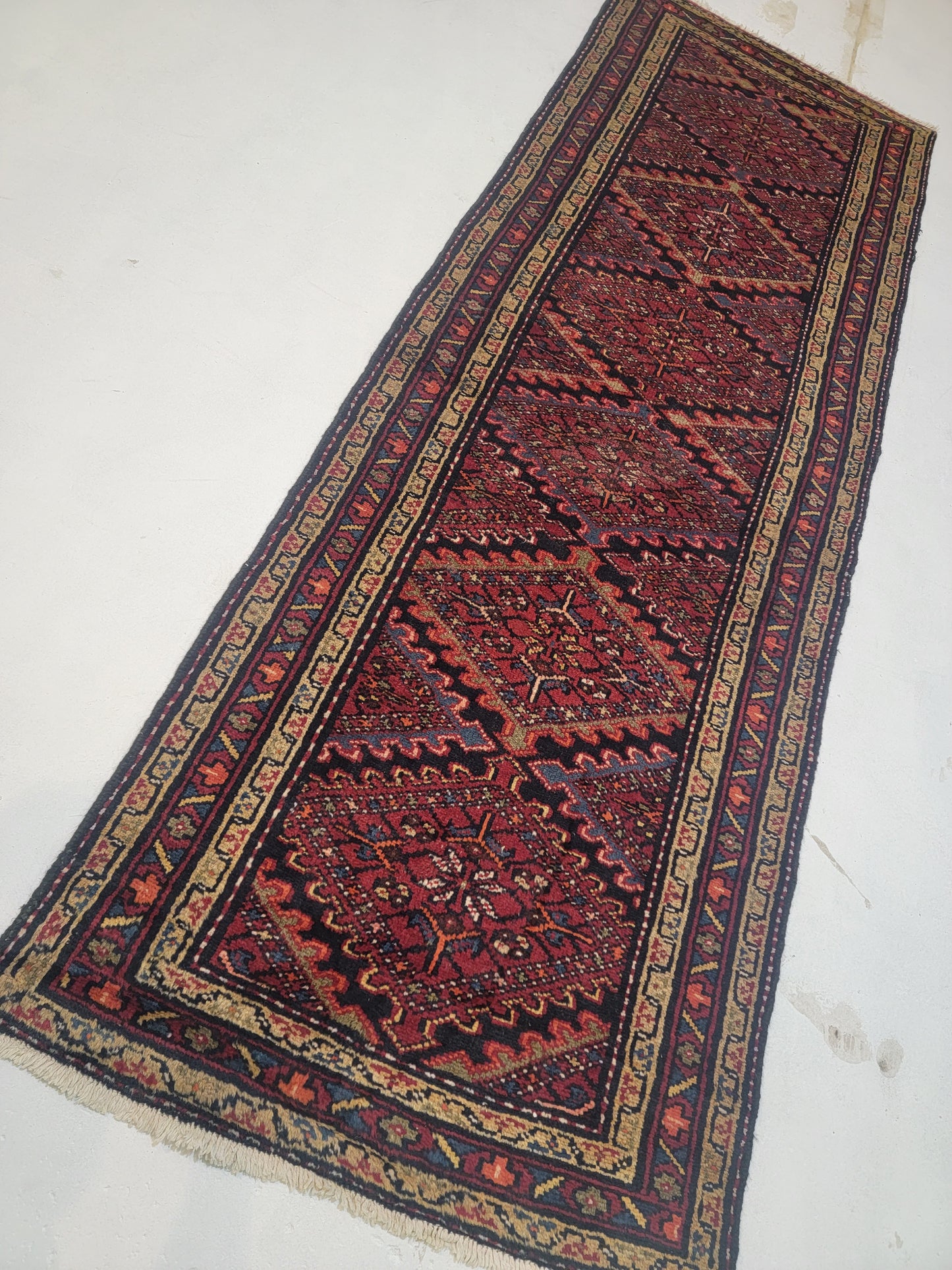 Hand-Knotted Wool Runner Hamedan 3'3" x 9'7"