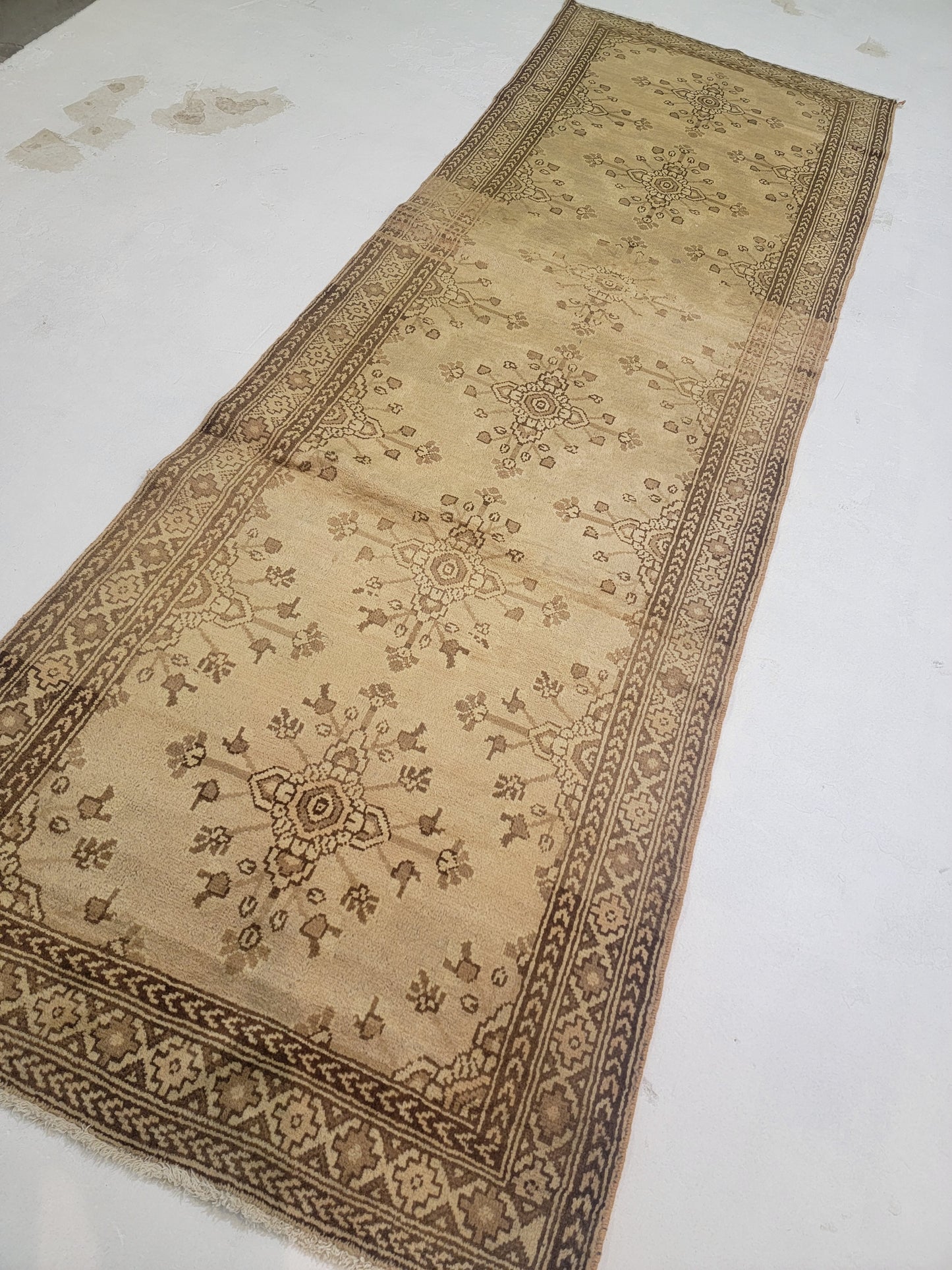 Hand-Knotted Wool Runner Hamedan 3'3" x 10'1"