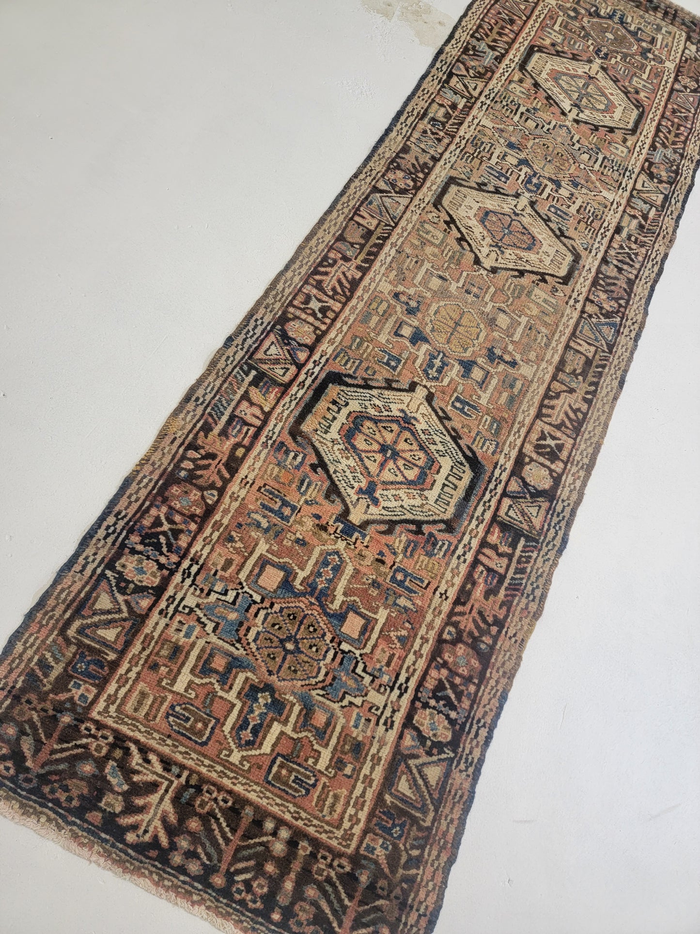 Hand-Knotted Wool Runner Heriz Karajeh 2'8" x 9'4"