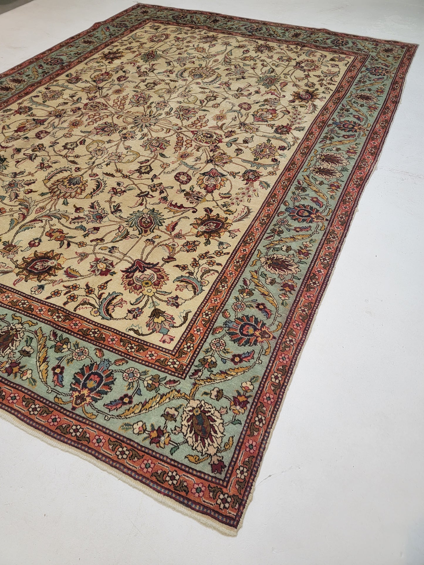 Hand-Knotted Wool Rug Tabriz 8'11" x 12'8"