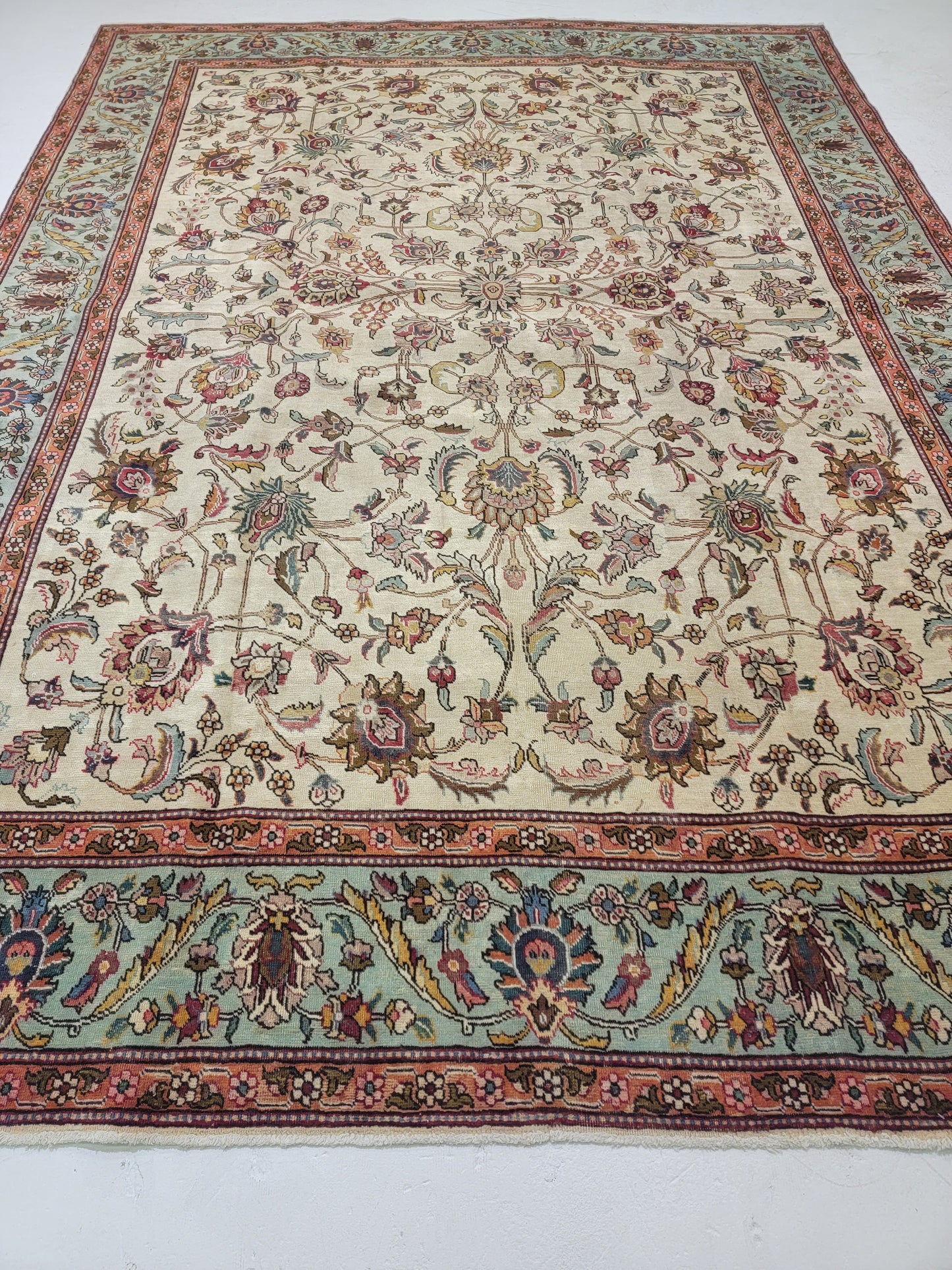 Hand-Knotted Wool Rug Tabriz 8'11" x 12'8"
