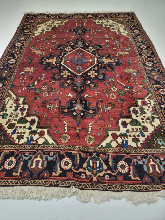 Hand-Knotted Wool Rug Heriz 7' x 10'