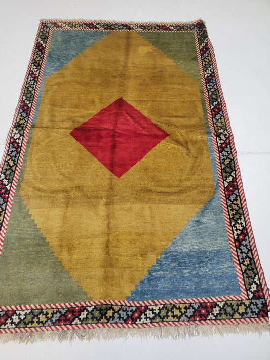 Hand-Knotted Wool Rug Shiraz 4'4" x 6'7"