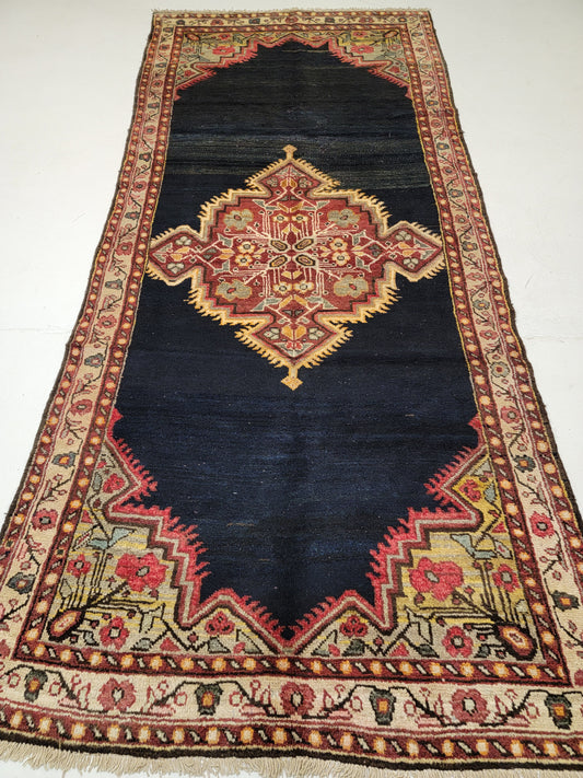Hand-Knotted Wool Gallery Size Bakhtiari 4'3" x 9'10"