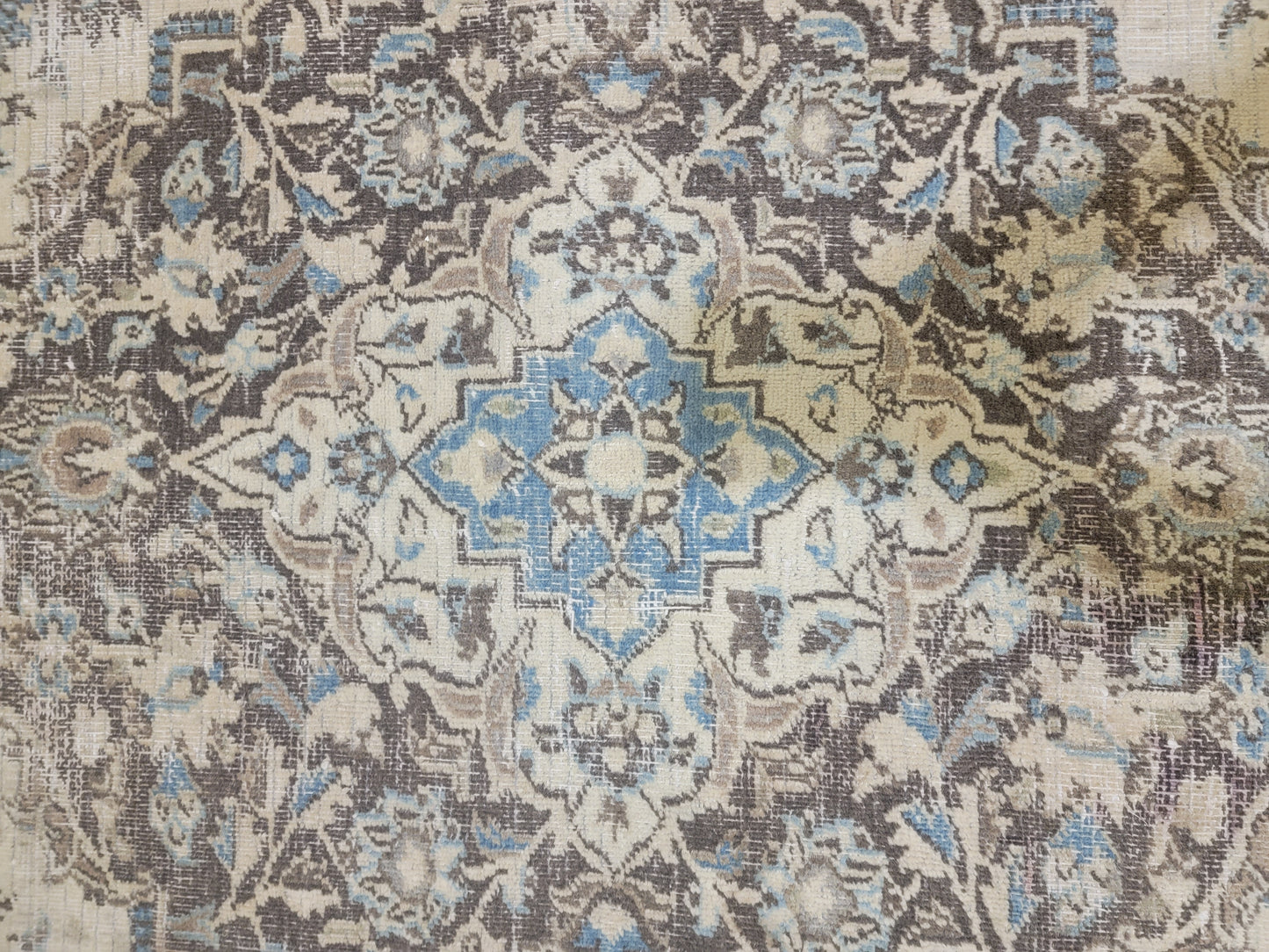 Hand-Knotted Wool Rug Kashan 9'10 x 12'11"
