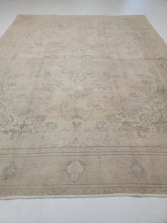 Hand-Knotted Wool Rug Tabriz Distressed 9'6" x 12'8"
