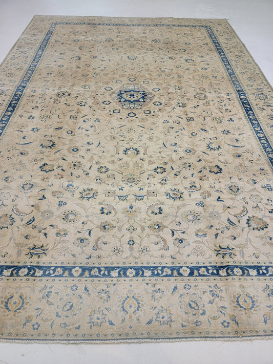 Hand-Knotted Wool Rug Tabriz 8'9" x 12'8"