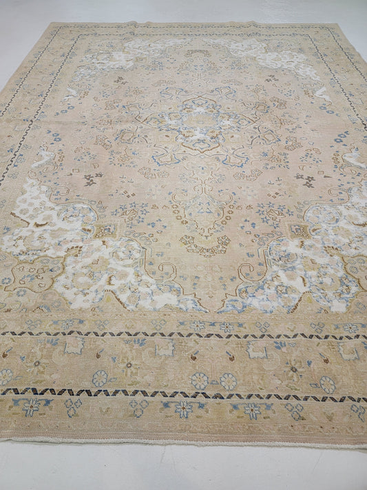 Hand-Knotted Wool Rug Tabriz 9'8" x 12'8"