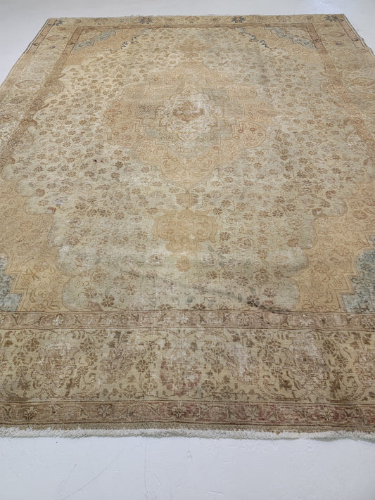 Hand-Knotted Wool Rug Tabriz Distressed 9'5" x 12'4"
