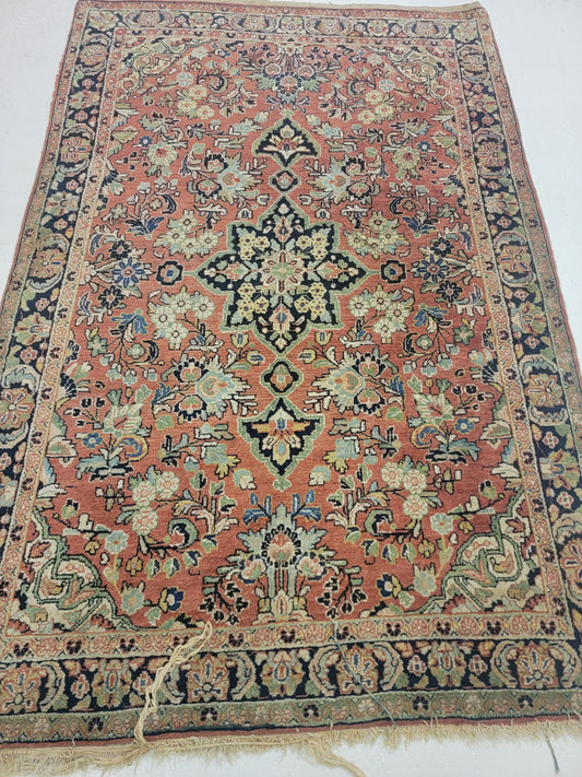 Hand-Knotted Wool Rug Sarouk 3'5" x 5'1"