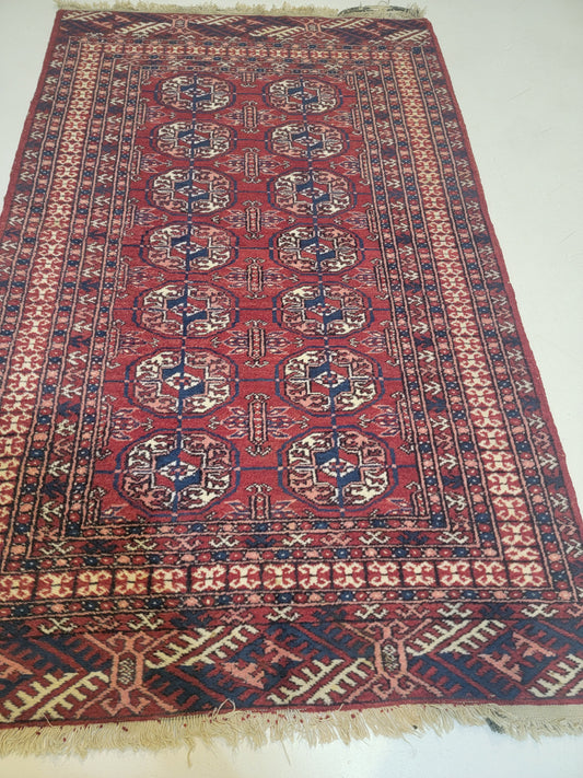 Hand-Knotted Wool Rug Turkmen 3'1" x 5'
