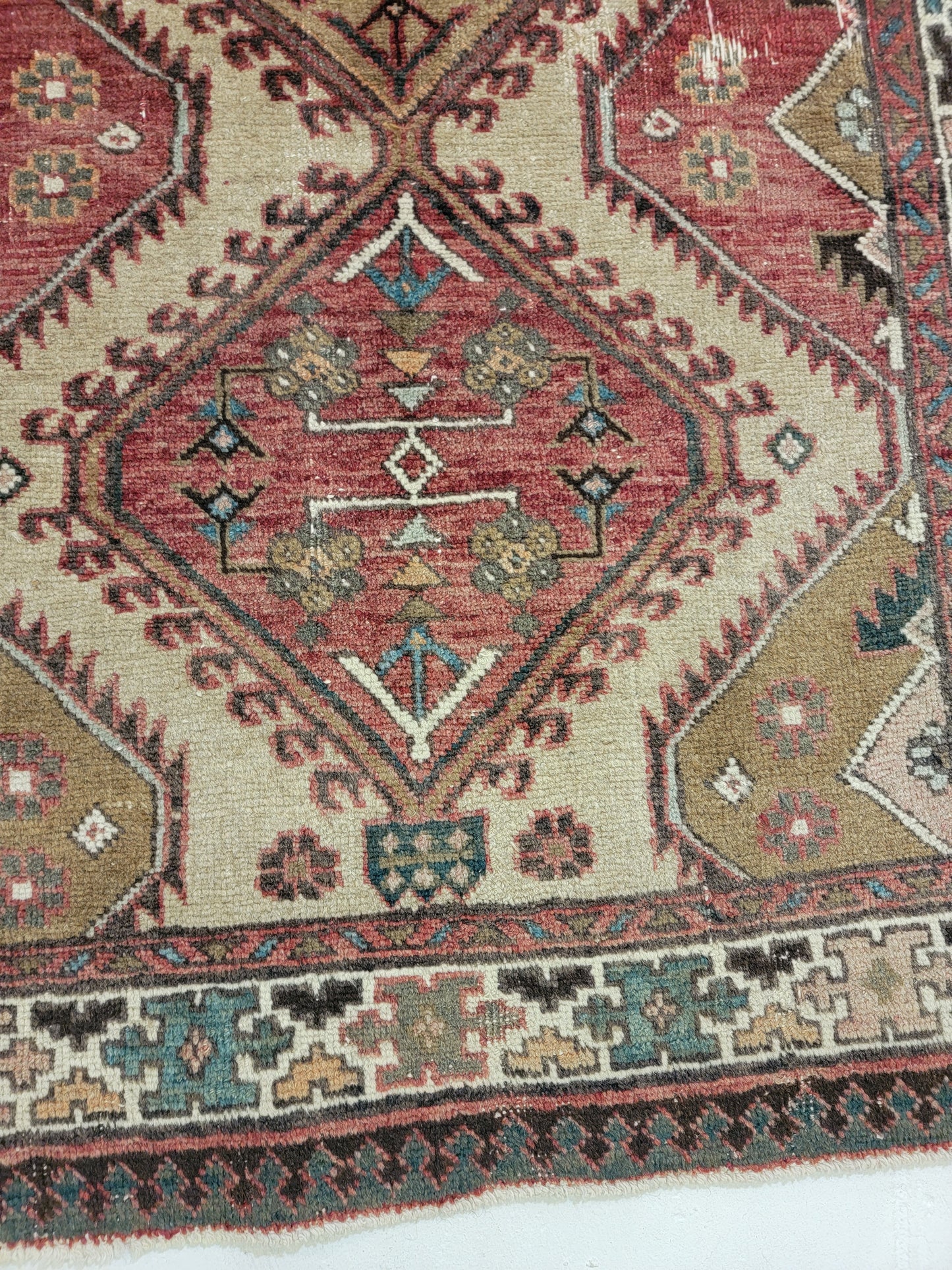 Antique Hand-Knotted Wool Persian Meshkin 3' x 5'2"