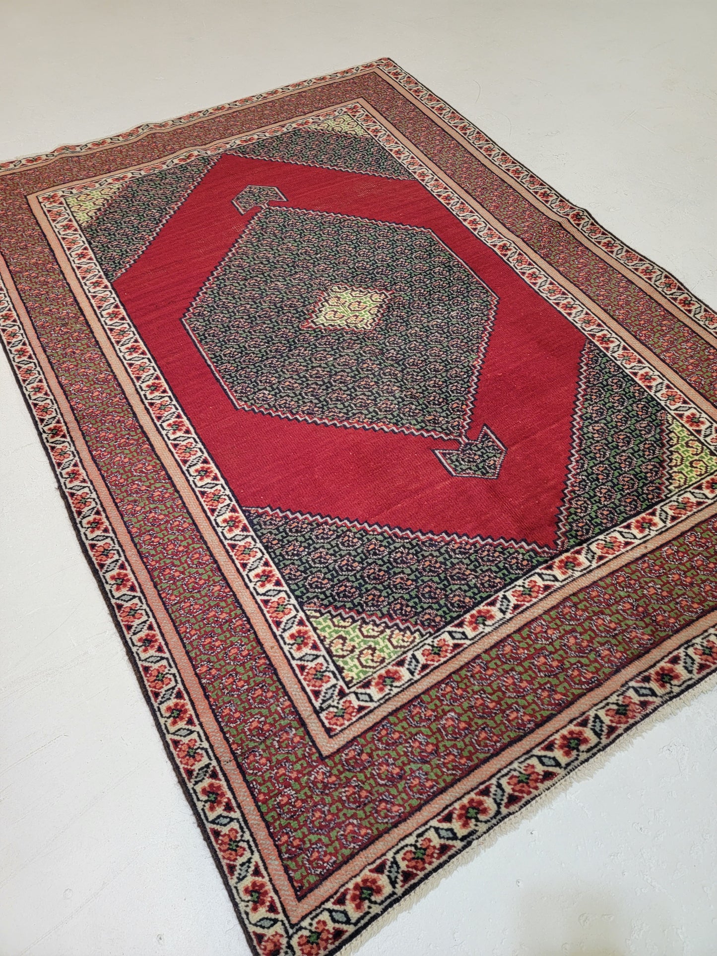 Antique Hand-Knotted Wool Area Rug Tabriz Open Field 4'4" x 6'2"