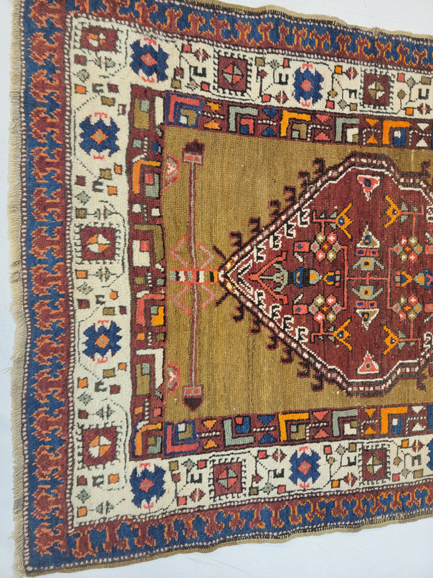 Antique Hand-Knotted Wool Runner Serapi Camel Hair 3'6" x 9'4"