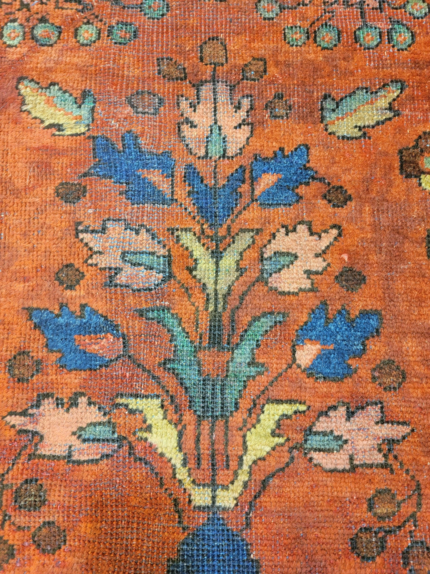 Antique Hand-Knotted Wool Area Rug Mahal 8'5" x 11'