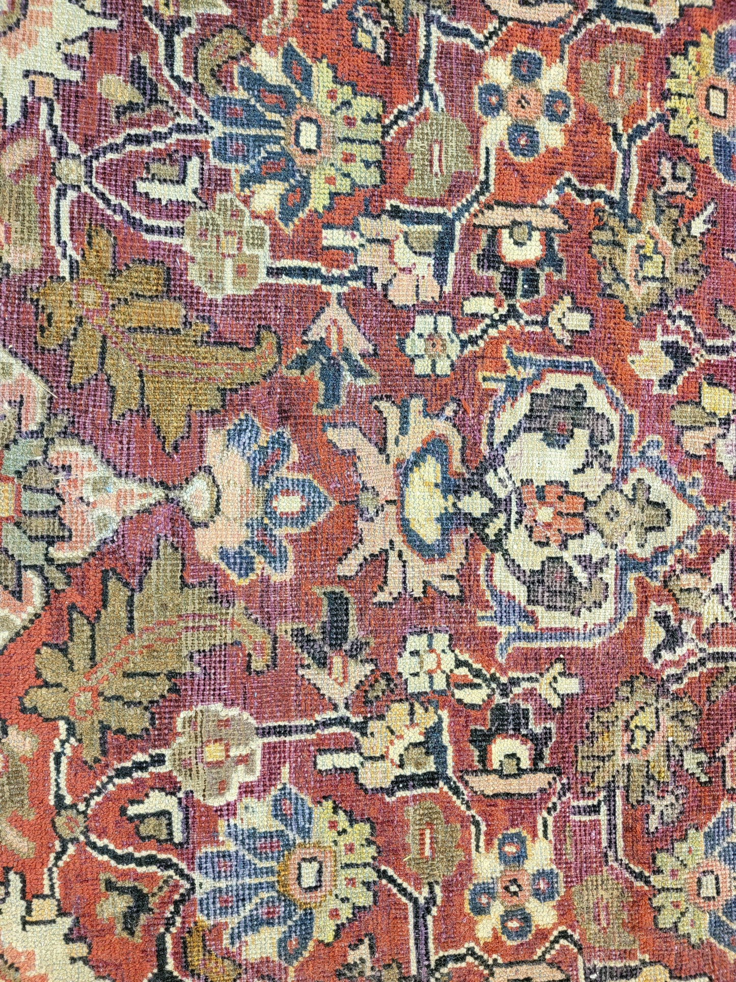 Hand-Knotted Wool Rug Mahal 10'6" x 17'5"