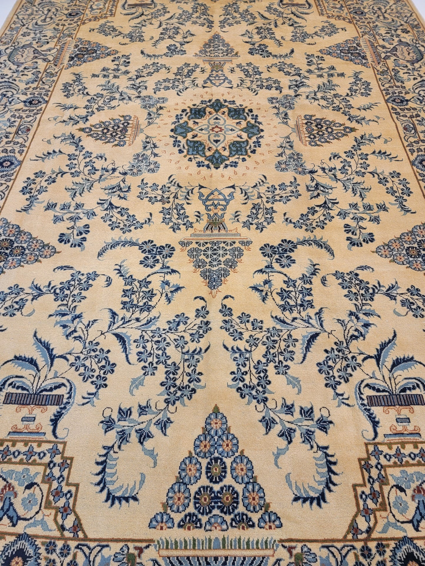 Antique Hand-Knotted Wool Rug Kashan 8' x 13'