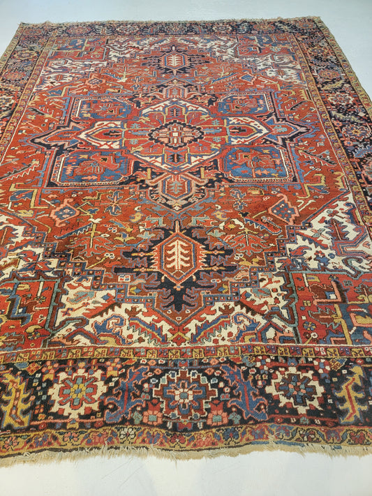 Antique Hand-Knotted Wool Rug Heriz Serapi