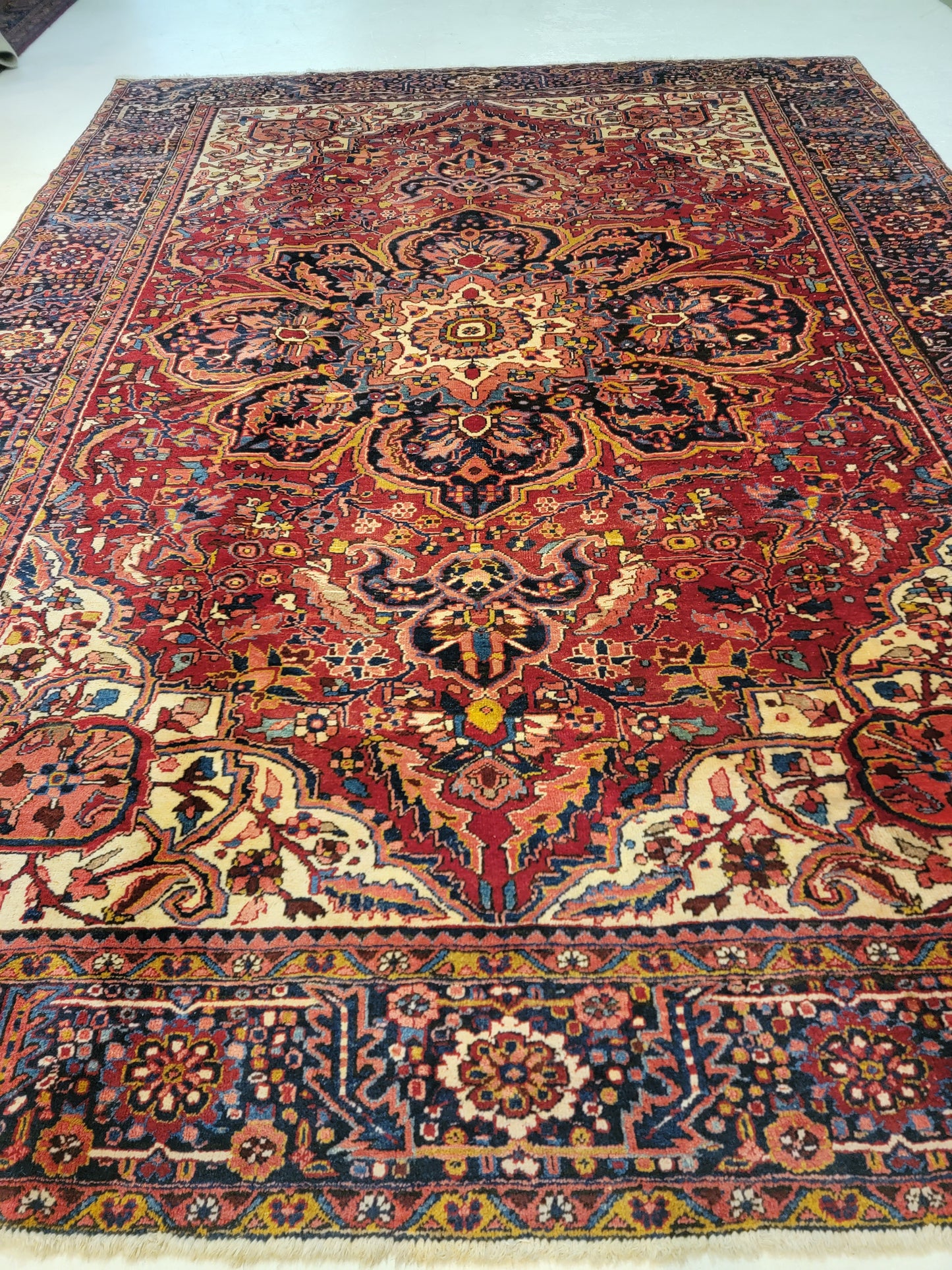 Antique Hand-Knotted Wool Rug Heriz 9'10" x 13'3"