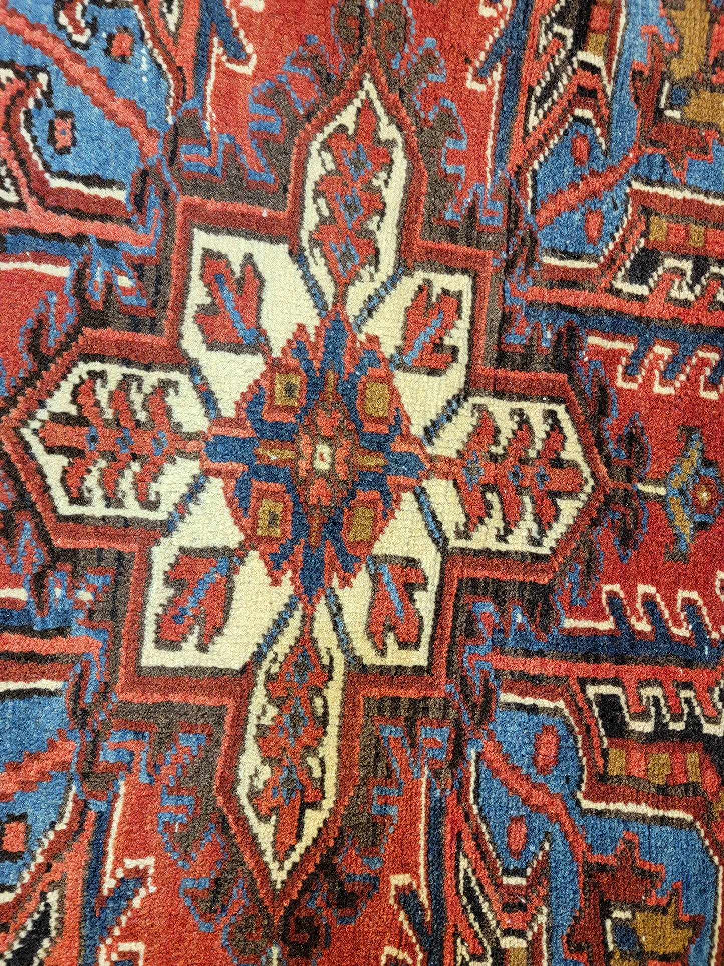 Antique Hand-Knotted Wool Area Rug Heriz 9'8" x 12'8"