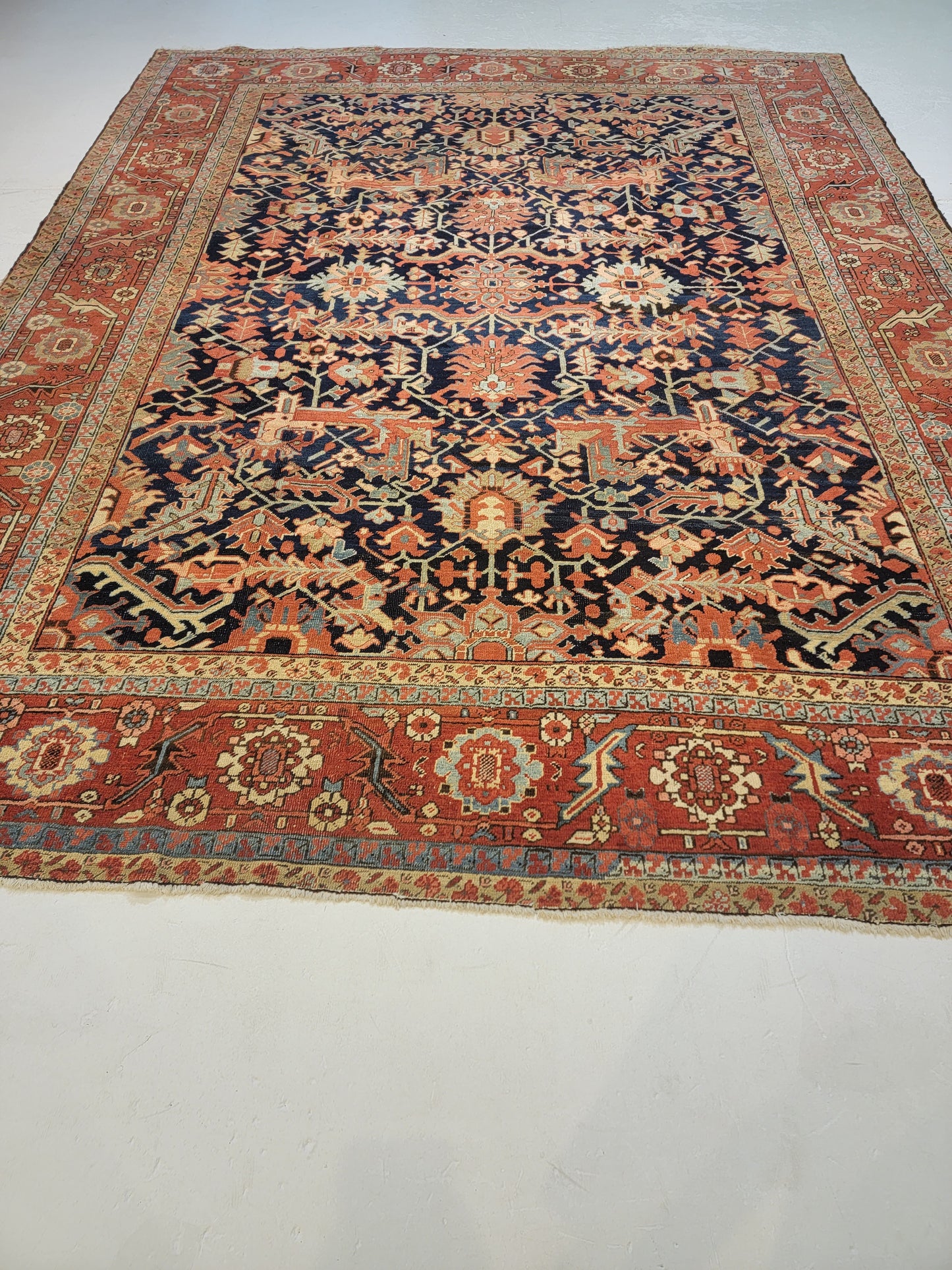 Antique Hand-Knotted Wool Area Rug Serapi Bakhshayesh Collectible 9'4" x 12'1"