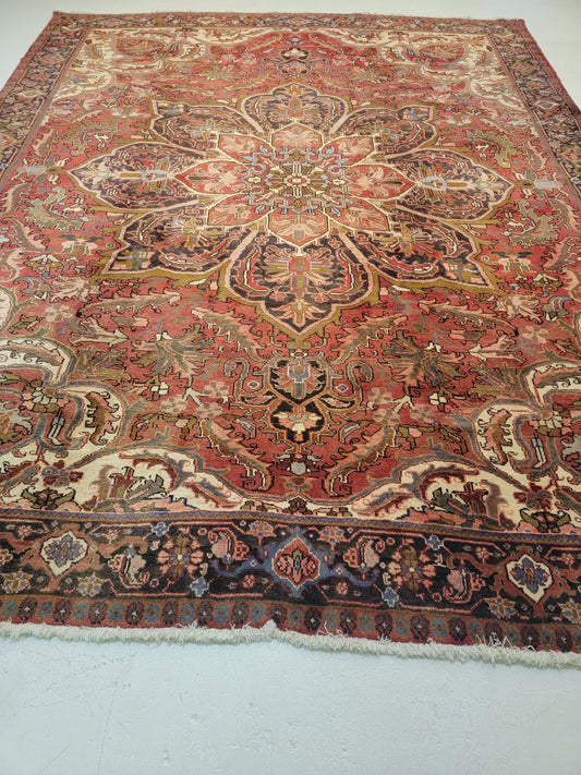 Antique Hand-Knotted Wool Rug Heriz Serapi 9'8" x 12'2"