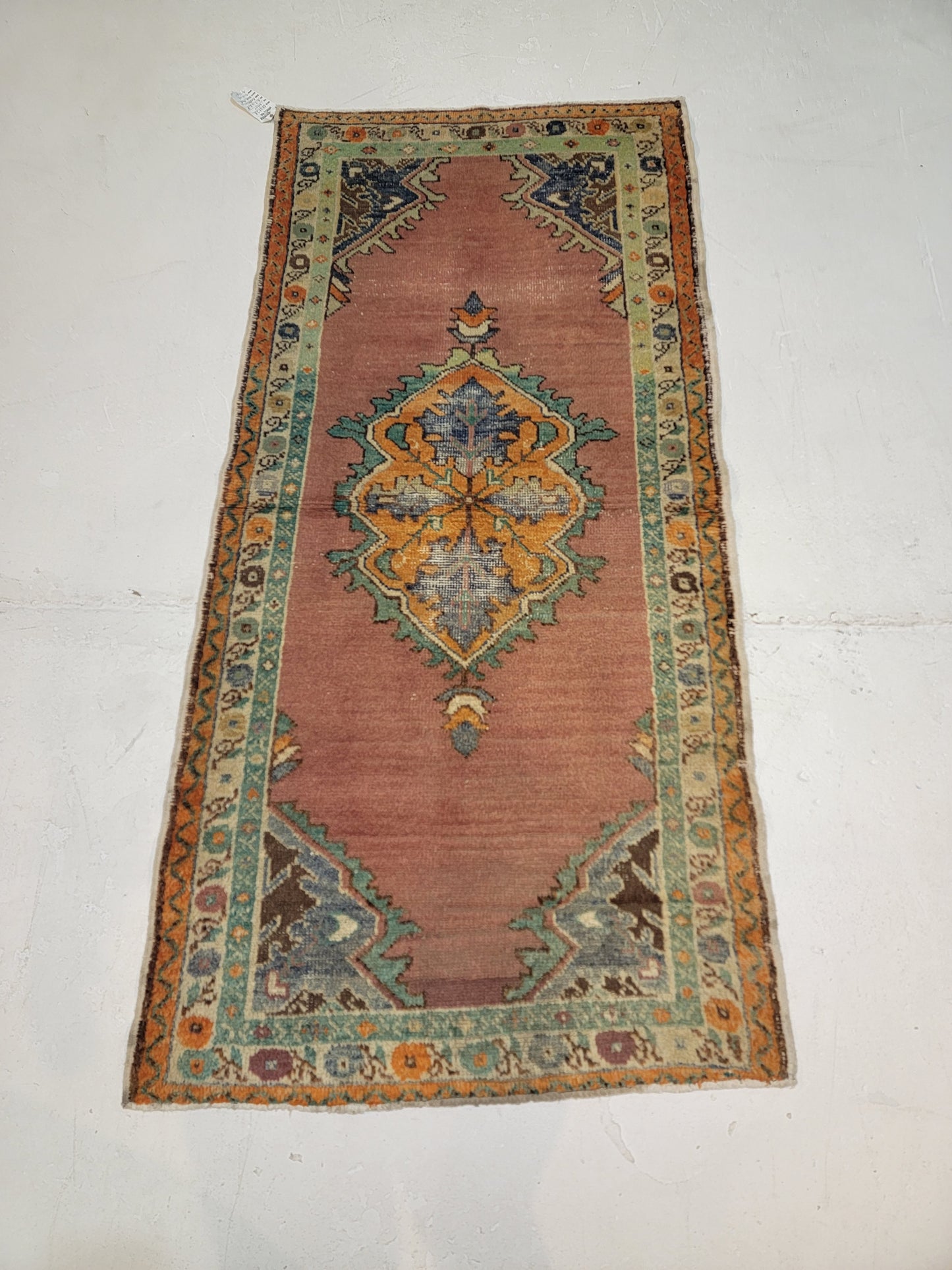 Hand-Knotted Wool Runner Turkish Oushak Anatolian 2'8" x 5'7"