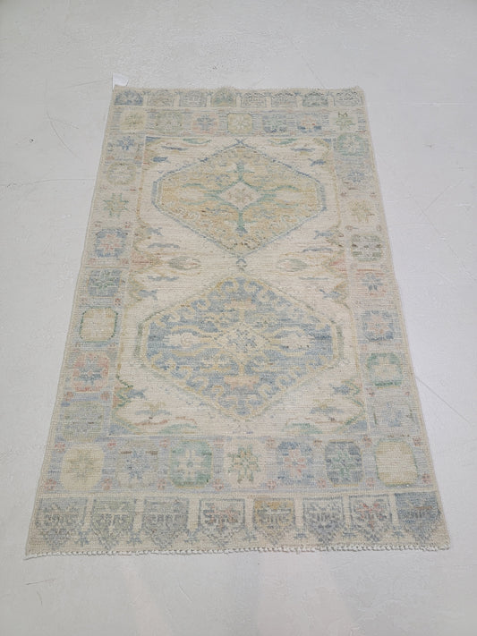 Hand-Knotted Wool Area Rug Turkish Oushak 2'7" x 4'4"
