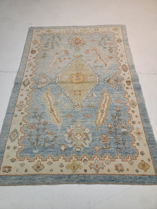 Hand-Knotted Wool Area Rug Turkish Oushak 4'1" x 6'