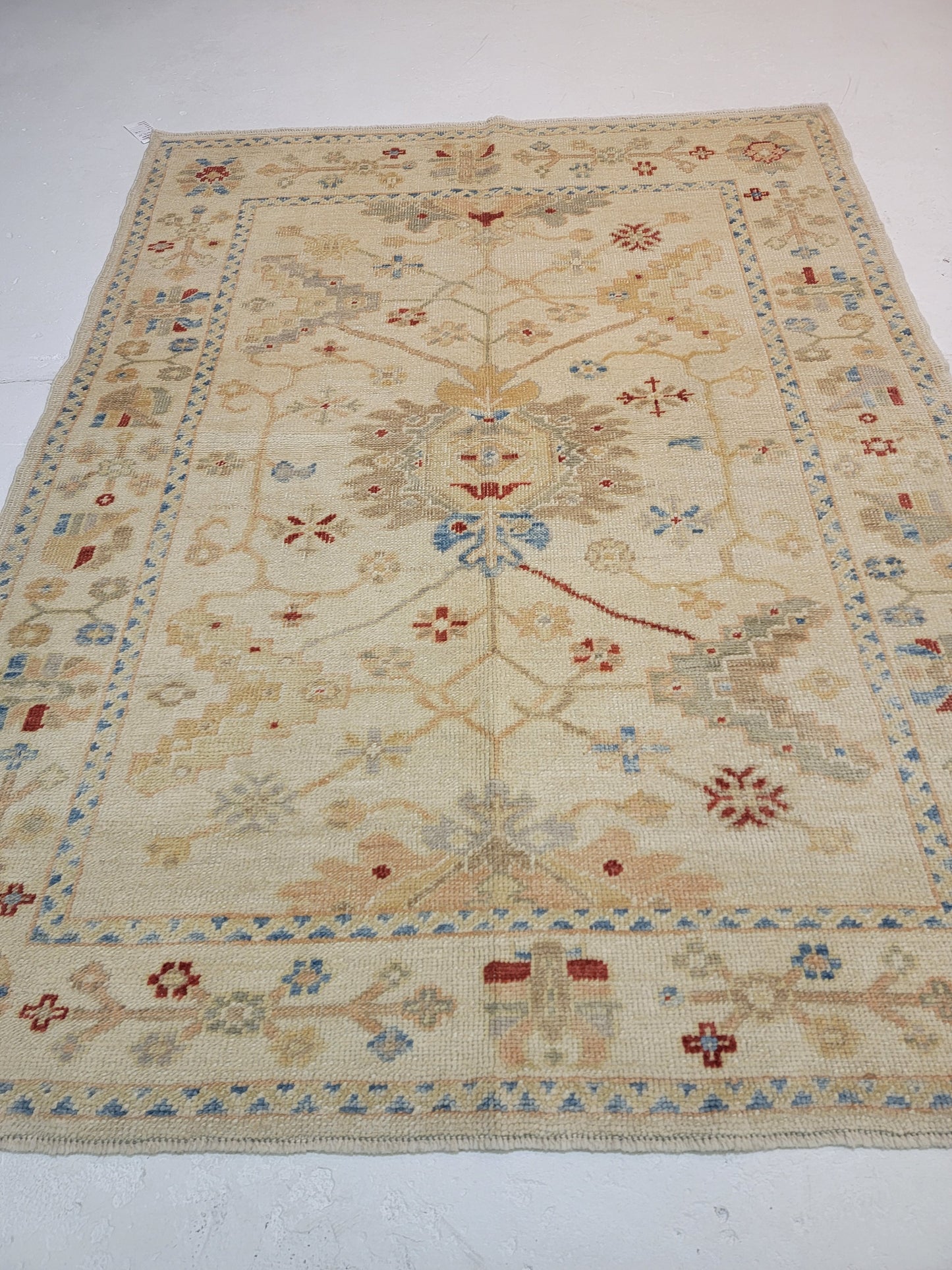 Hand-Knotted Wool Area Rug Turkish Oushak 5' x 6'8"