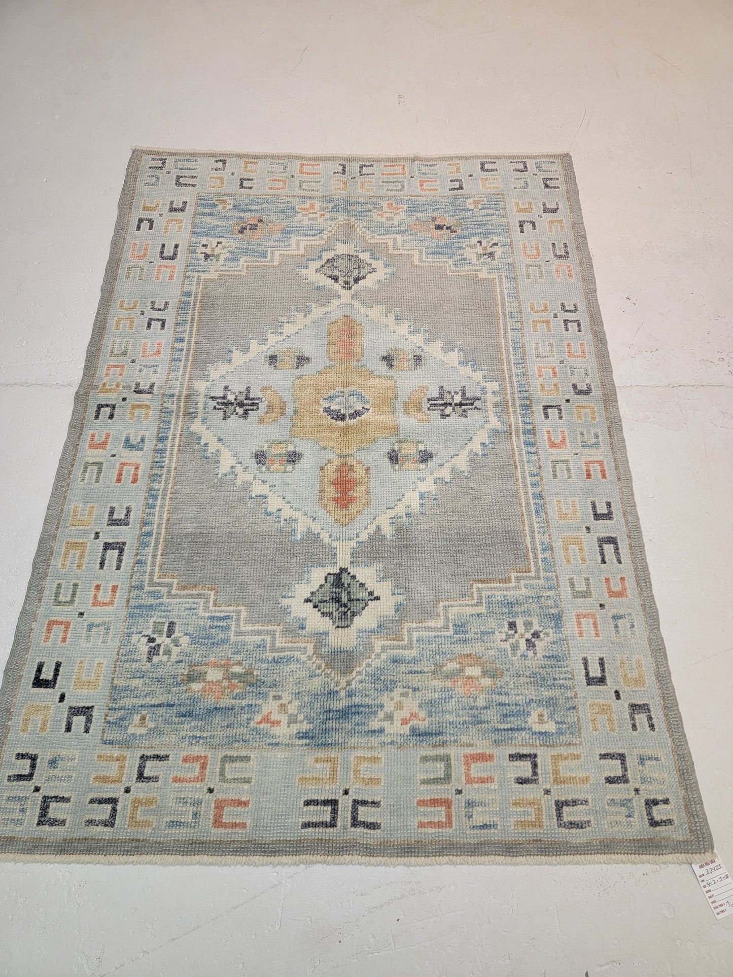 Hand-Knotted Wool Area Rug Turkish Oushak 4'2" x 5'10"