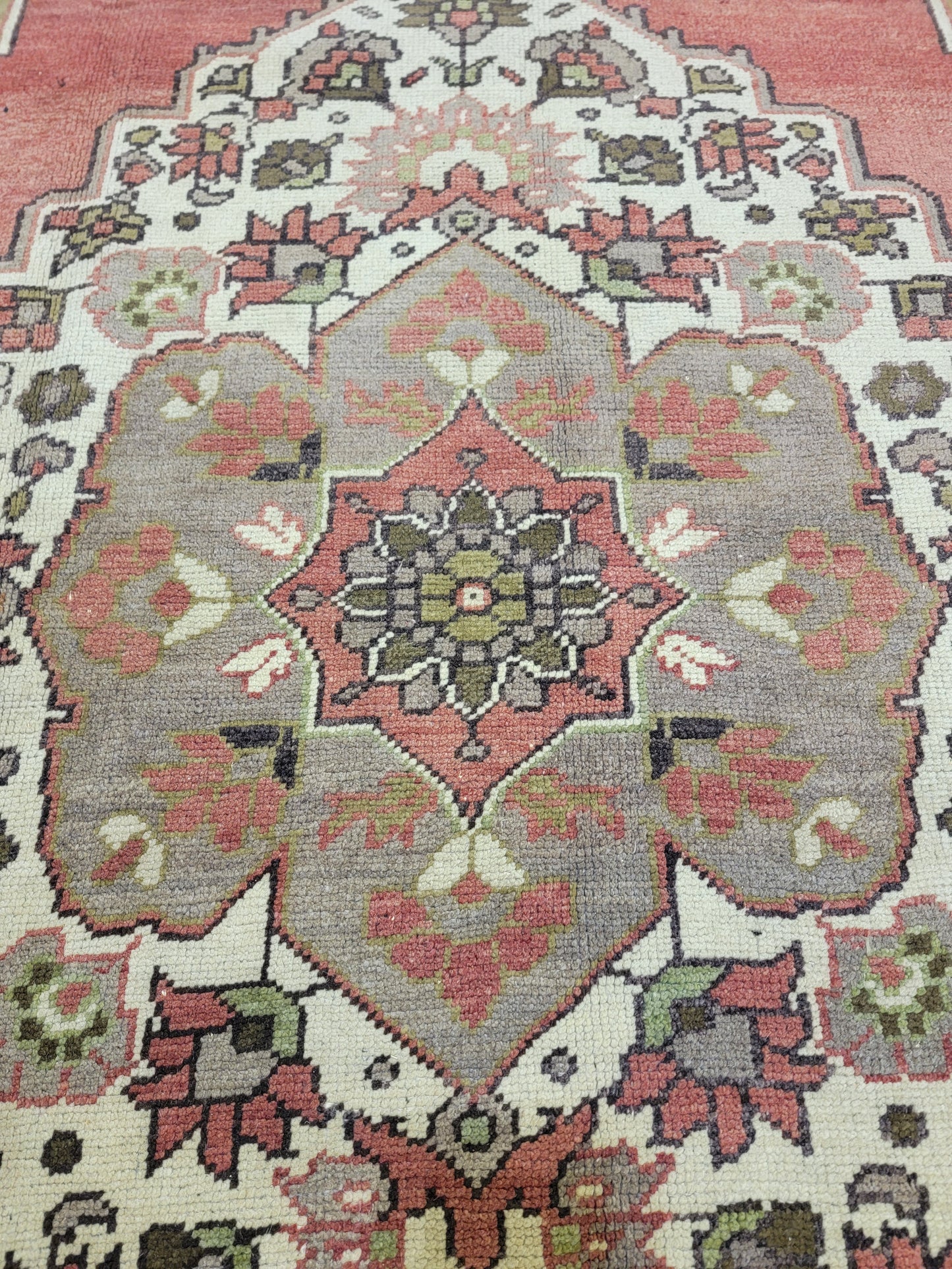 Hand-Knotted Wool Area Rug Turkish Oushak 6' x 10'5"