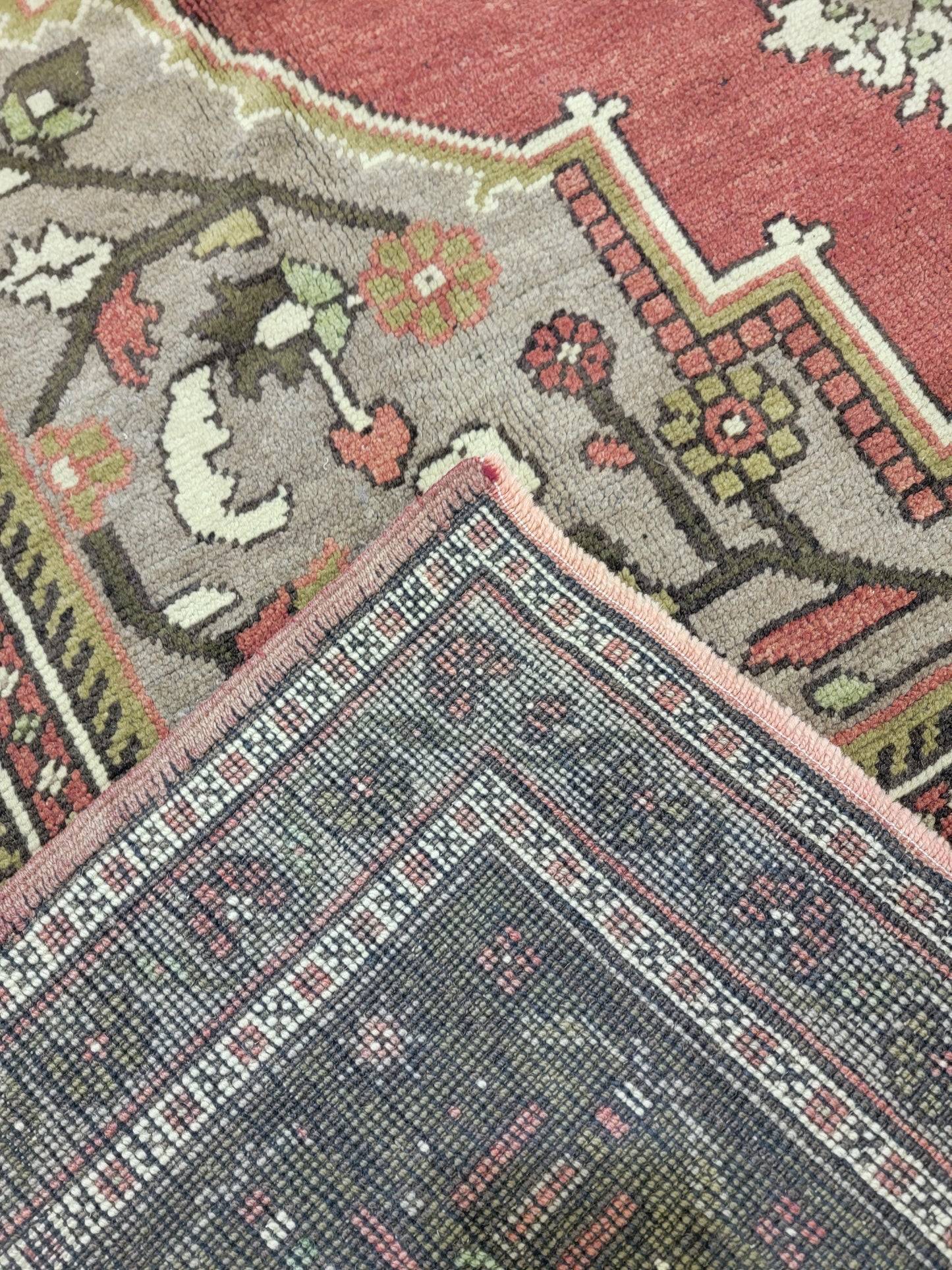 Hand-Knotted Wool Area Rug Turkish Oushak 6' x 10'5"