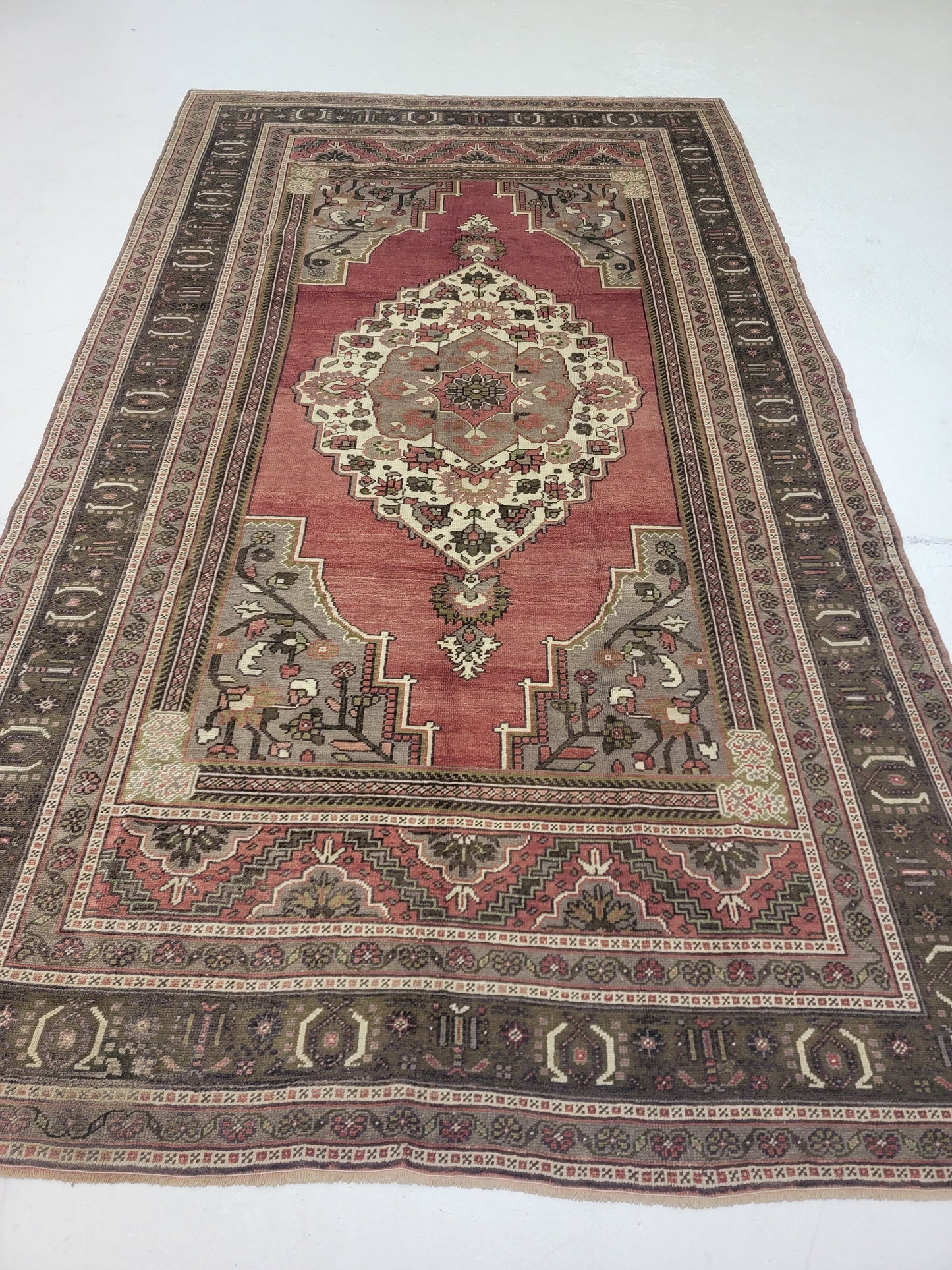Hand-Knotted Wool Area Rug Turkish Oushak 6' x 10'5"