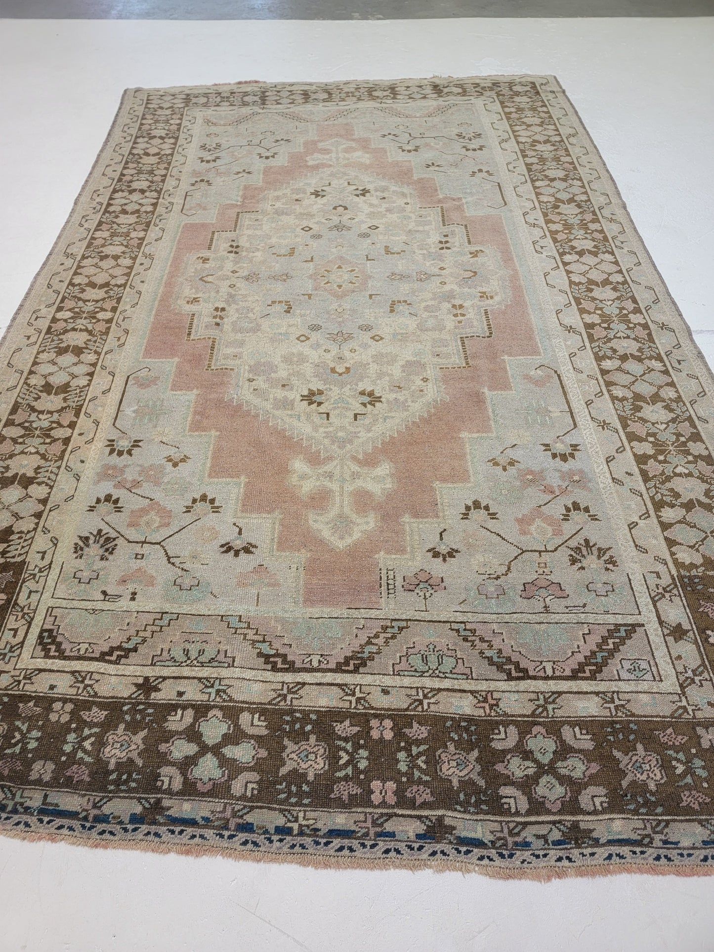Hand-Knotted Wool Area Rug Turkish Oushak 7'6" x 12'7"