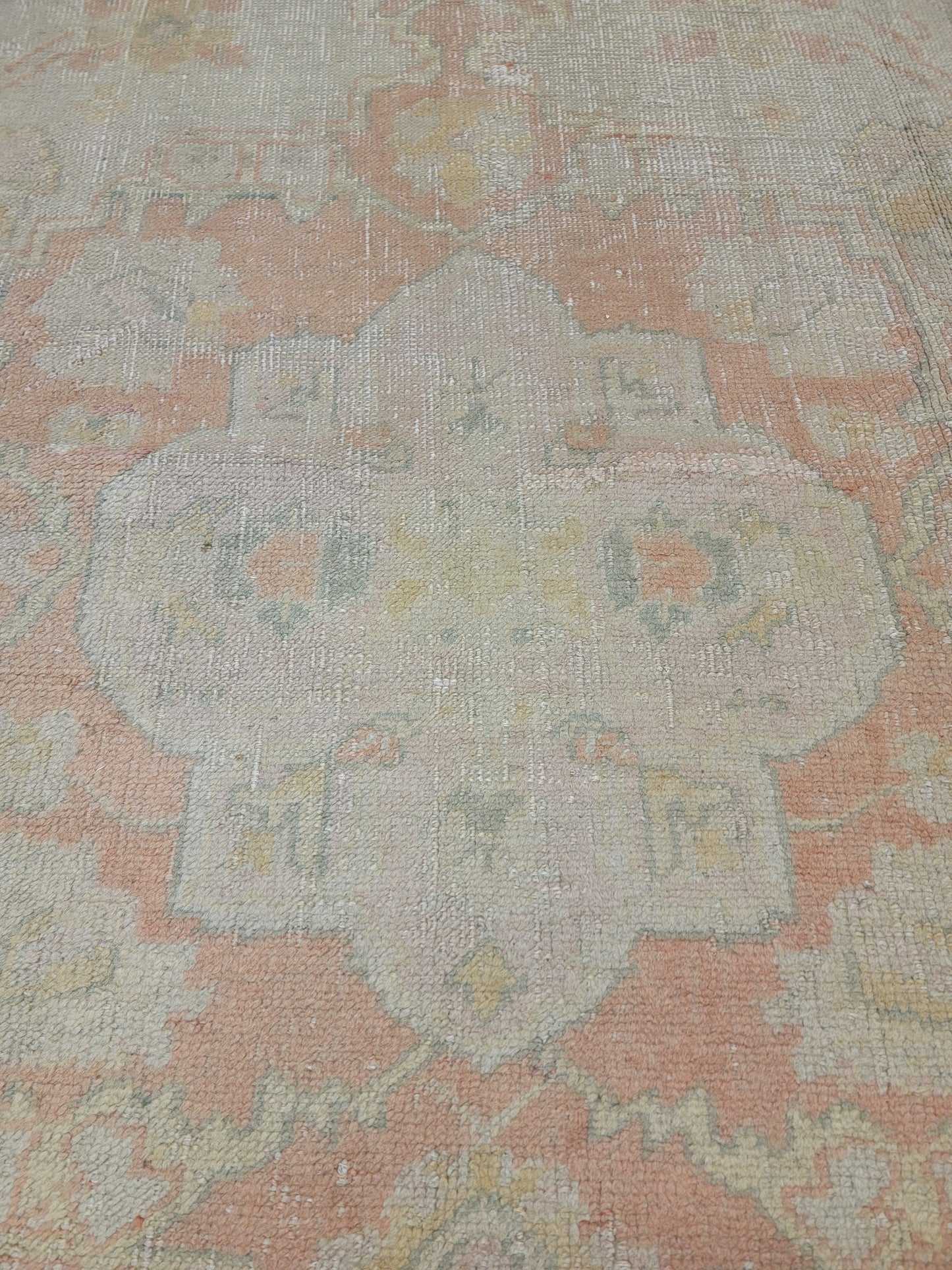 Hand-Knotted Wool Area Rug Turkish Oushak 7'6" x 10'