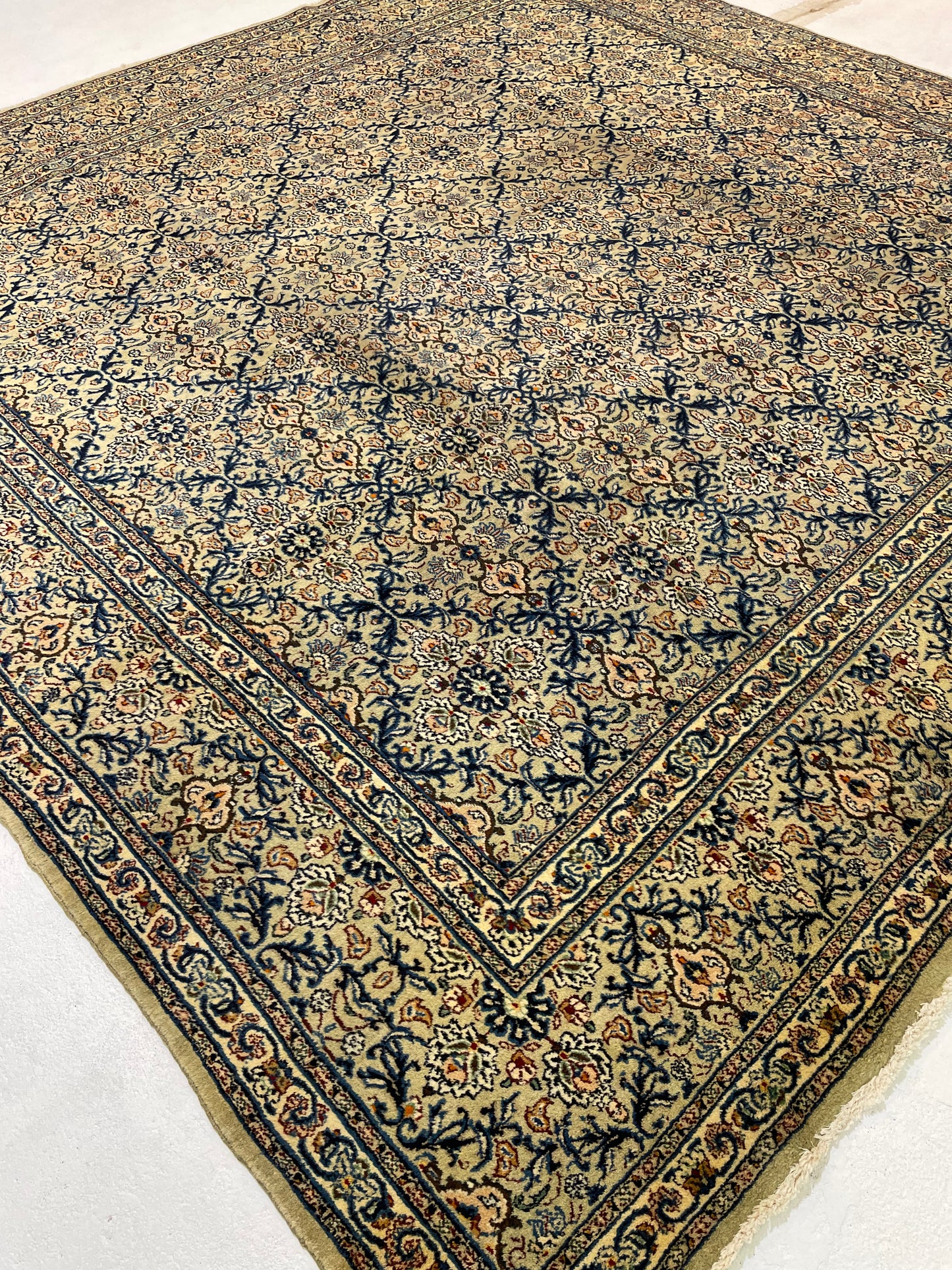 Hand-Knotted Wool Rug Kashan Square 10' x 10'