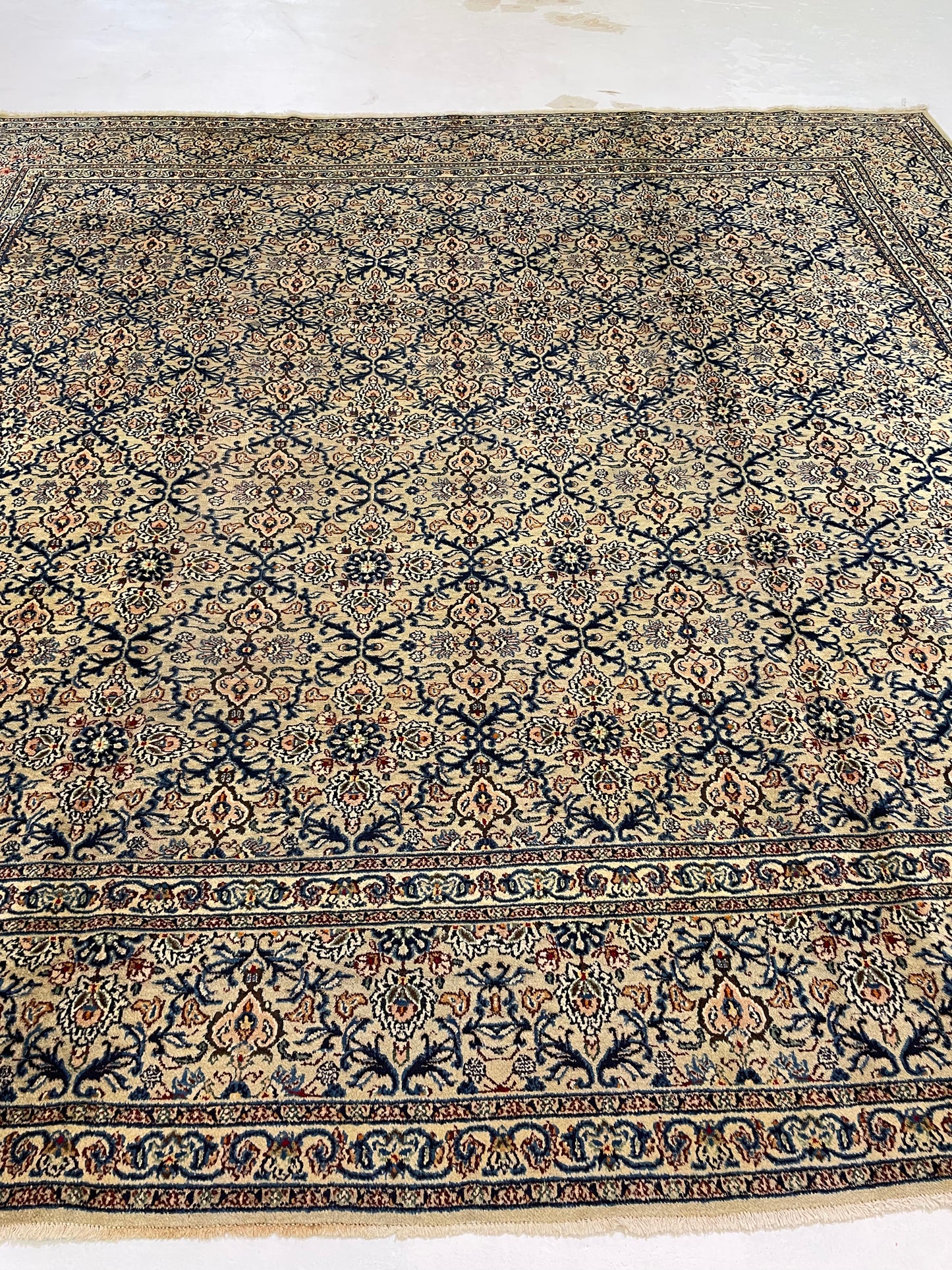Hand-Knotted Wool Rug Kashan Square 10' x 10'