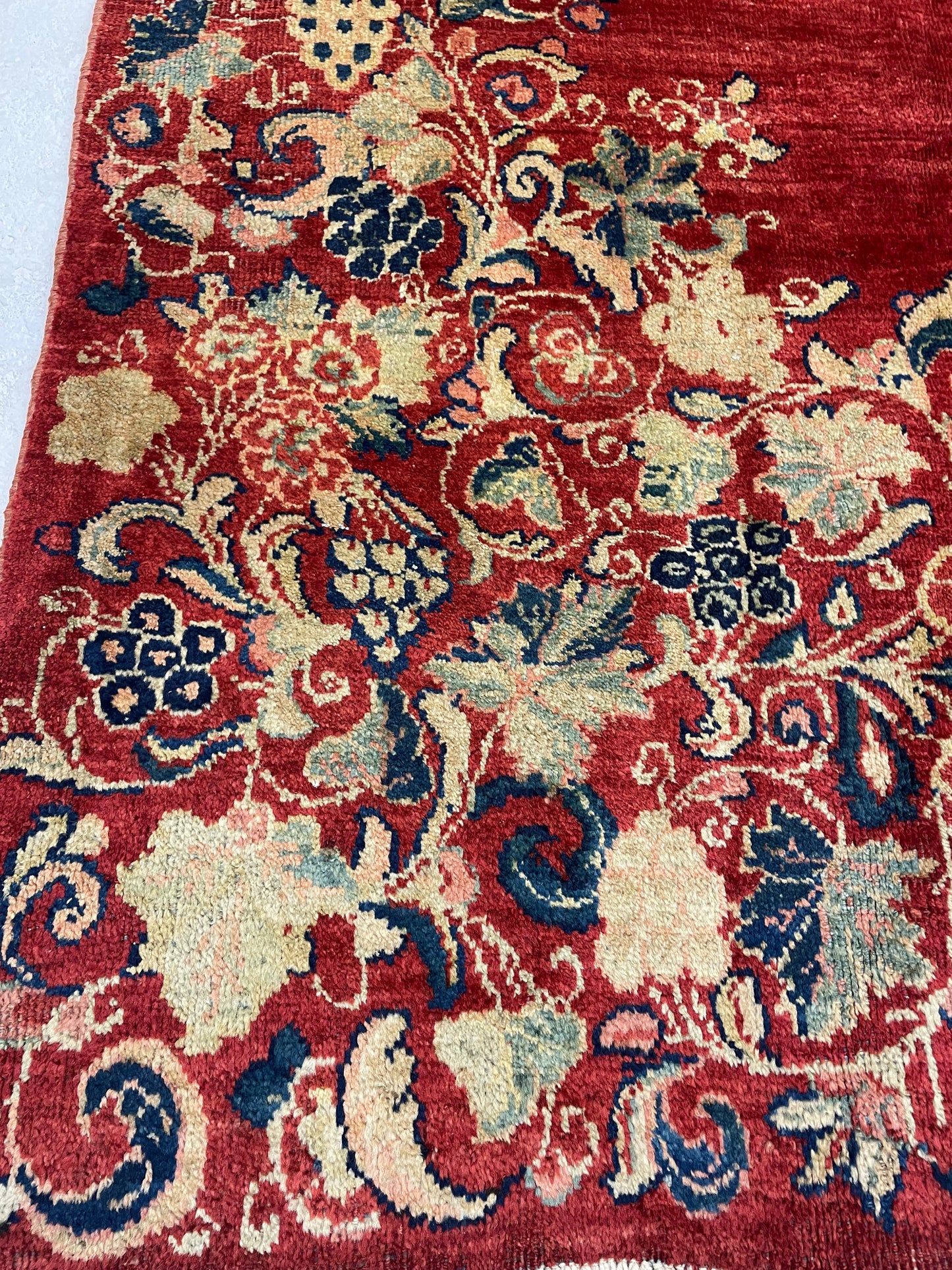 Hand-Knotted Wool Rug Mahal Art Deco 7'1" x 10'2"