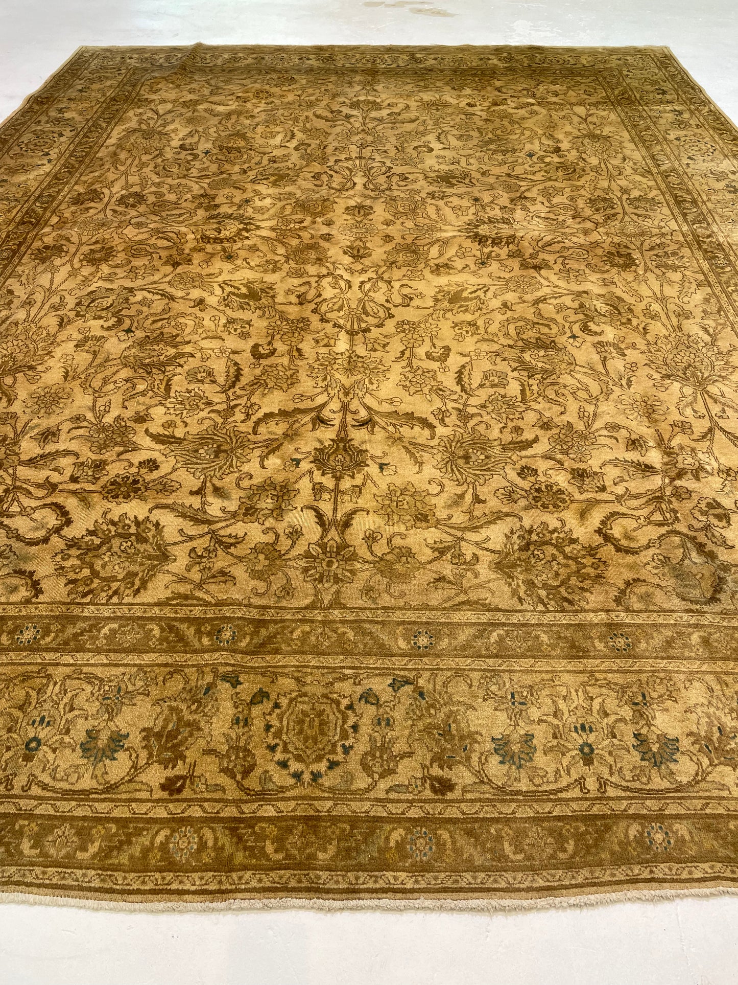Hand-Knotted Wool Rug Tabriz Tea Washed 11'3" x 14'8"