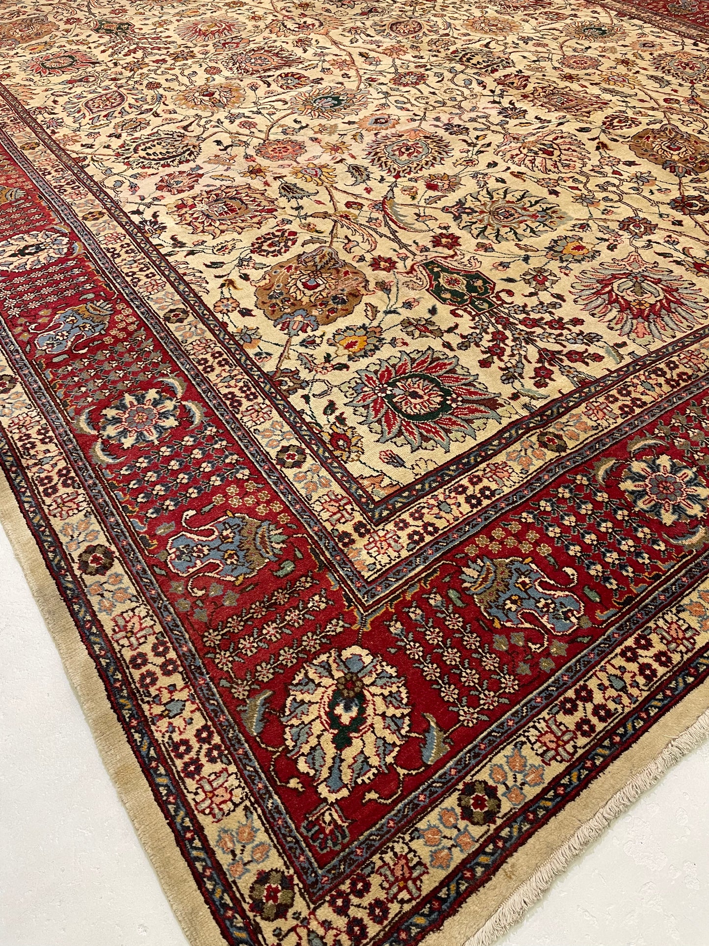 Hand-Knotted Wool Rug Tabriz 11'6" x 16'3"