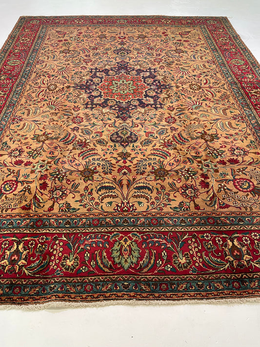Hand-Knotted Wool Rug Tabriz 9'10" x 13'4"