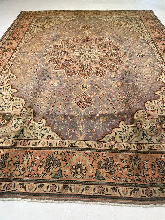 Hand-Knotted Wool Rug Tabriz 9'9" x 13'4"