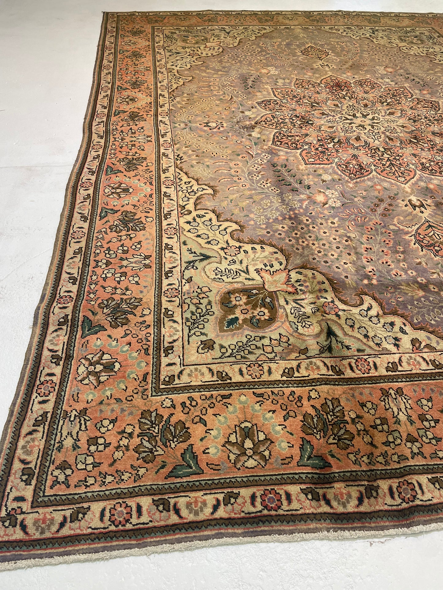 Hand-Knotted Wool Rug Tabriz 9'9" x 13'4"