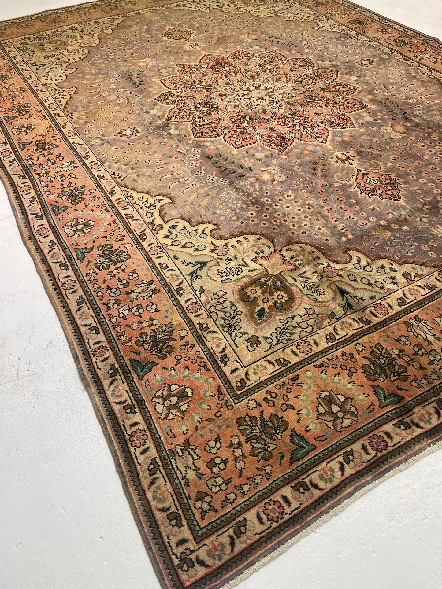Hand-Knotted Wool Rug Tabriz 9'9" x 13'4"