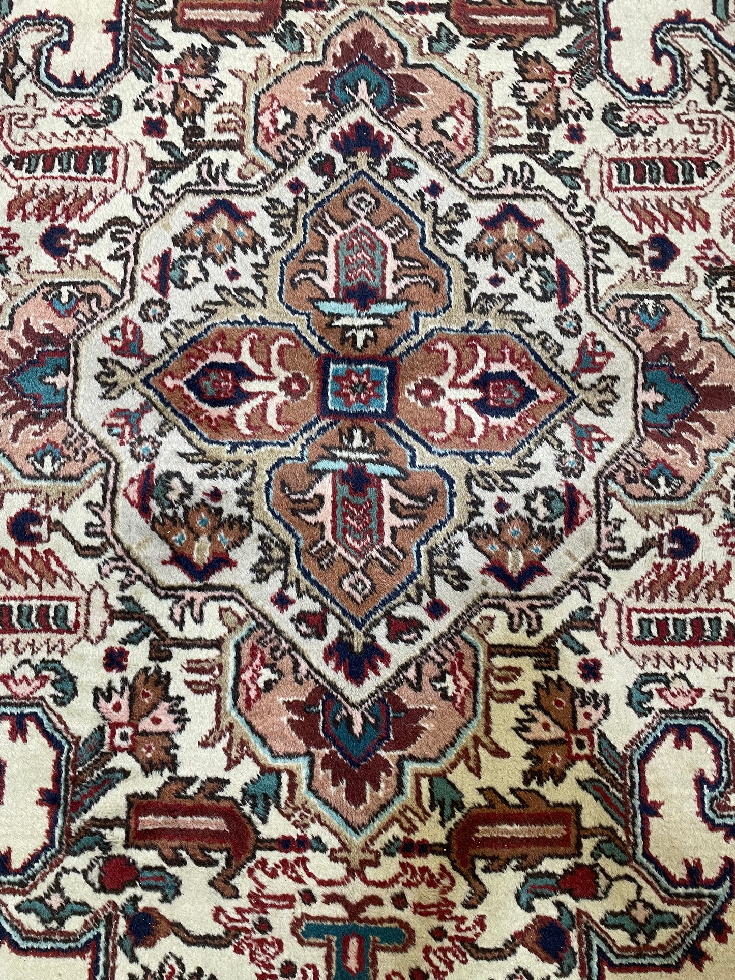Hand-Knotted Wool Rug Tabriz Khoy 9'9" x 13'2"