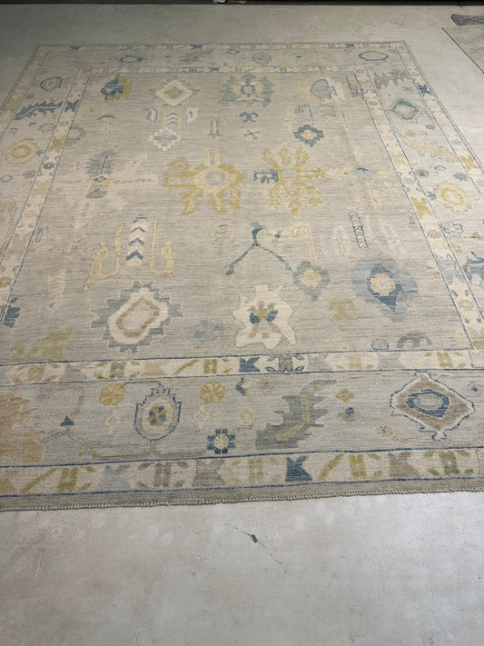 Hand-Knotted Wool Rug Turkish Oushak 7'11" x 9'10"