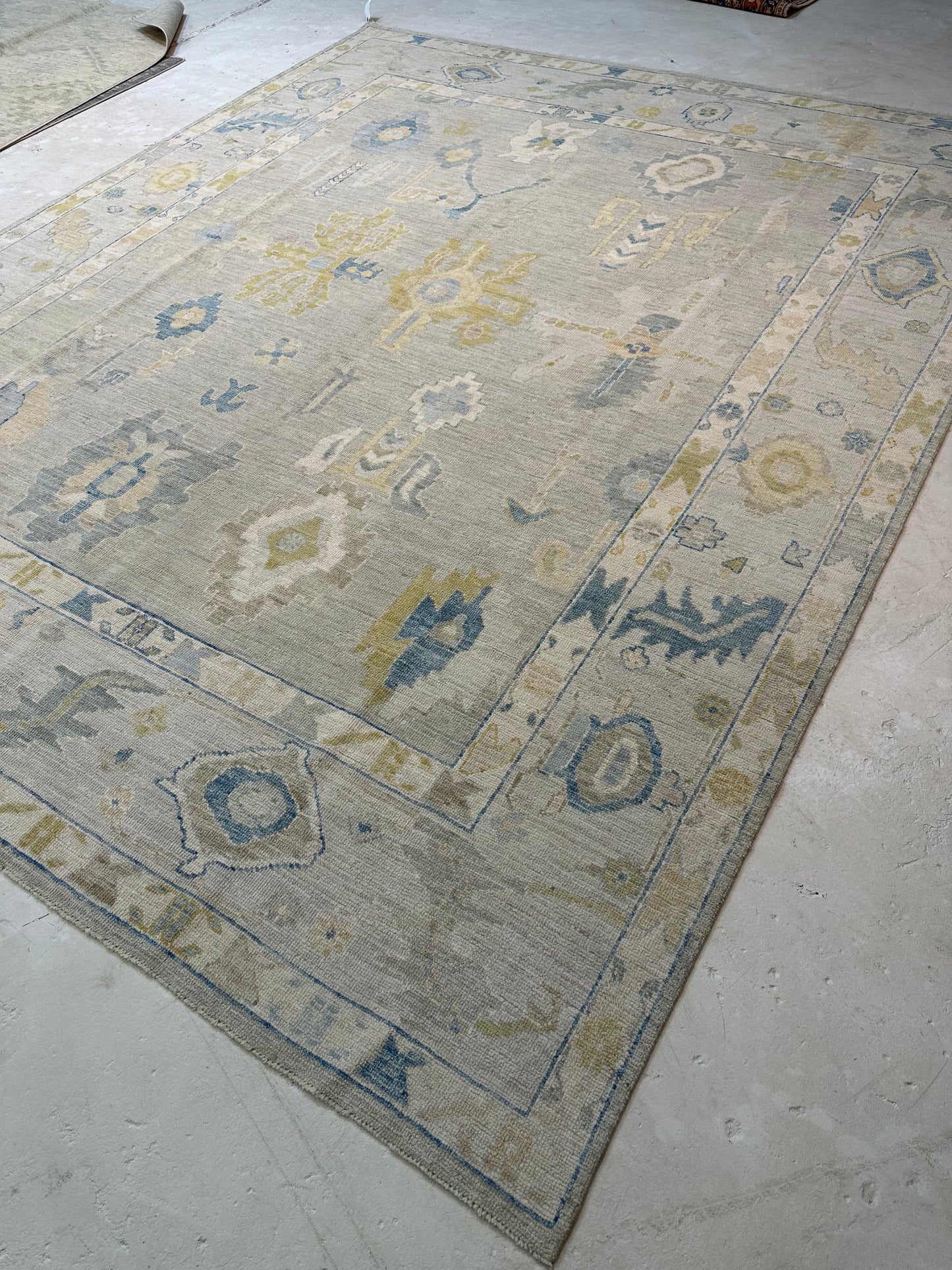 Hand-Knotted Wool Rug Turkish Oushak 7'11" x 9'10"