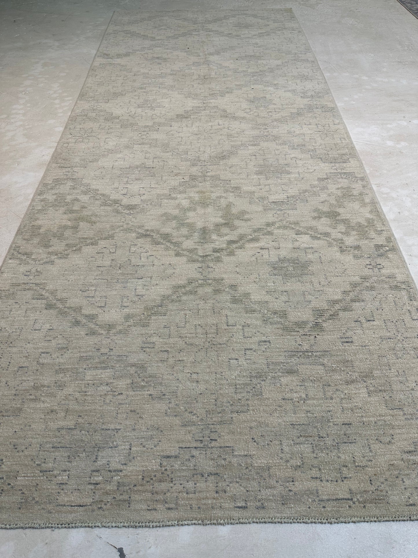 Hand-Knotted Wool Rug Turkish Oushak 4' x 10'2"
